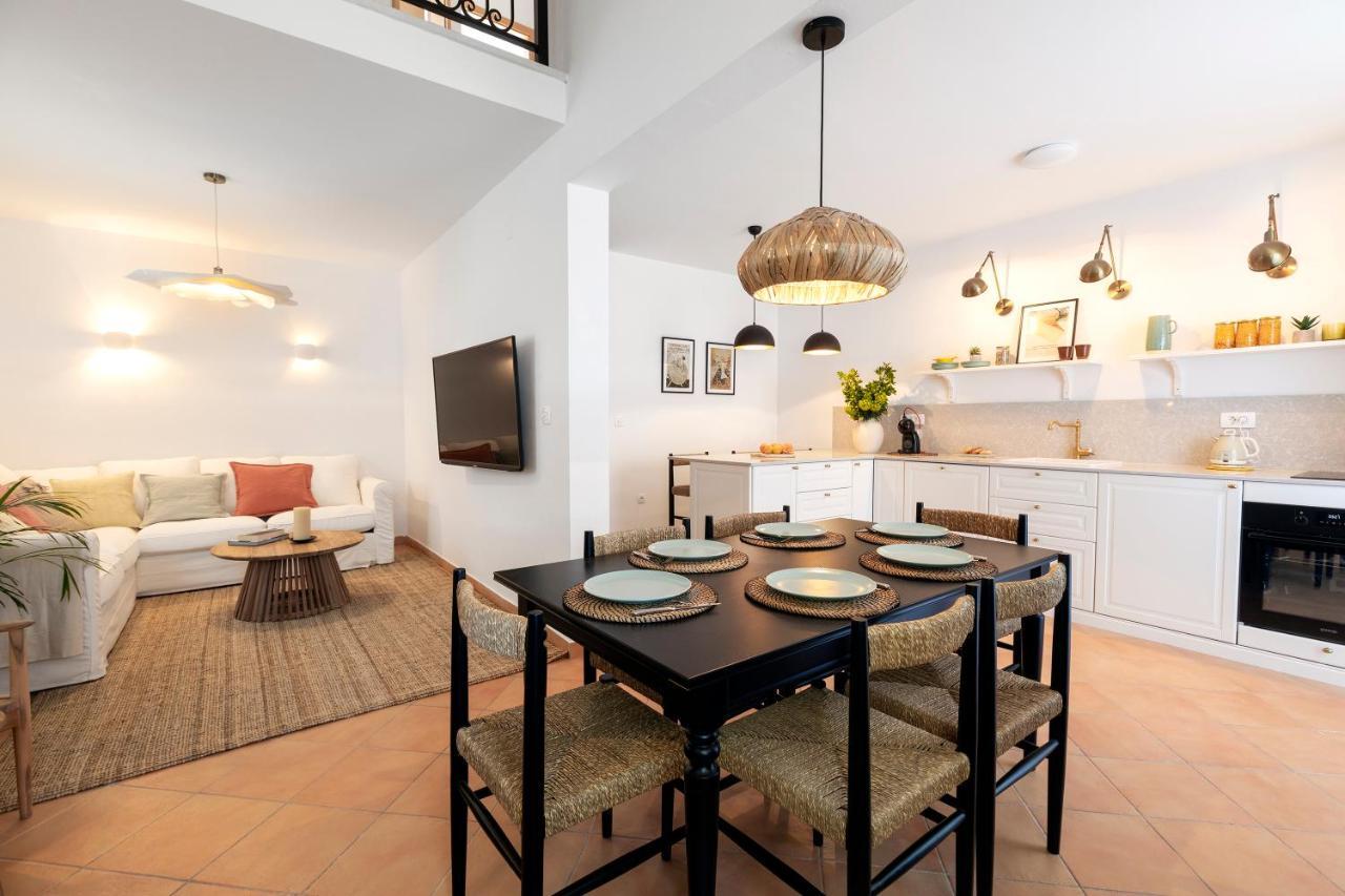 Apartma Luri *