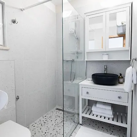 Apartman Luri Sutivan Exterior photo